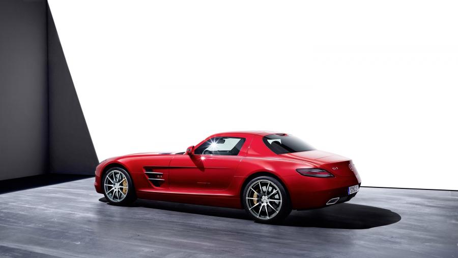  Mercedes-Benz SLS AMG 2010 года  (фото 31 из 526)